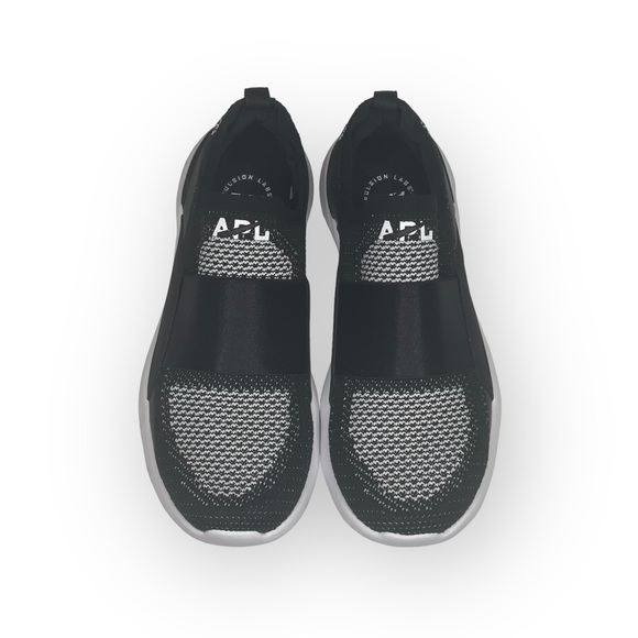 new APL 𖤐 Techloom Bliss Knit Lightweight Running Sneakers 𖤐 Black White 𖤐 6M - Picture 10 of 17